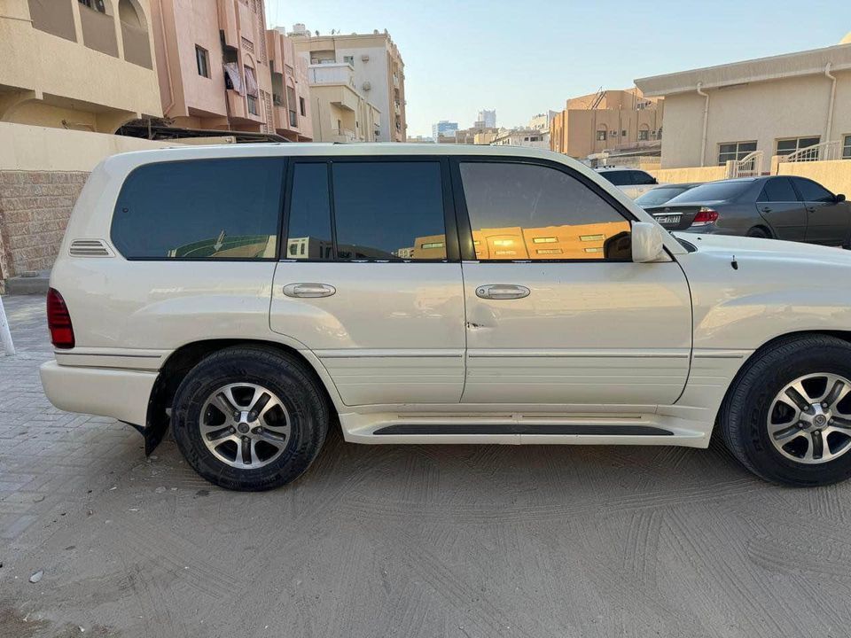 2002 Lexus LX 470