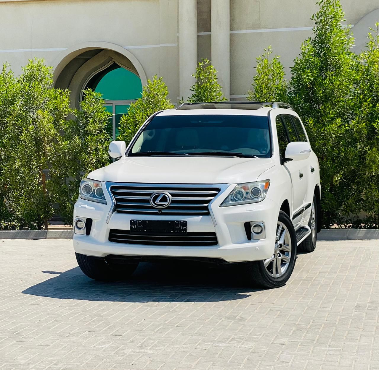 2014 Lexus LX 570