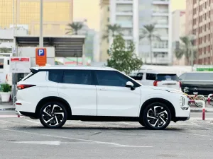 2024 Mitsubishi Outlander