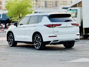 2024 Mitsubishi Outlander