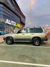 2000 Lexus LX 470