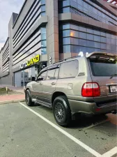 2000 Lexus LX 470