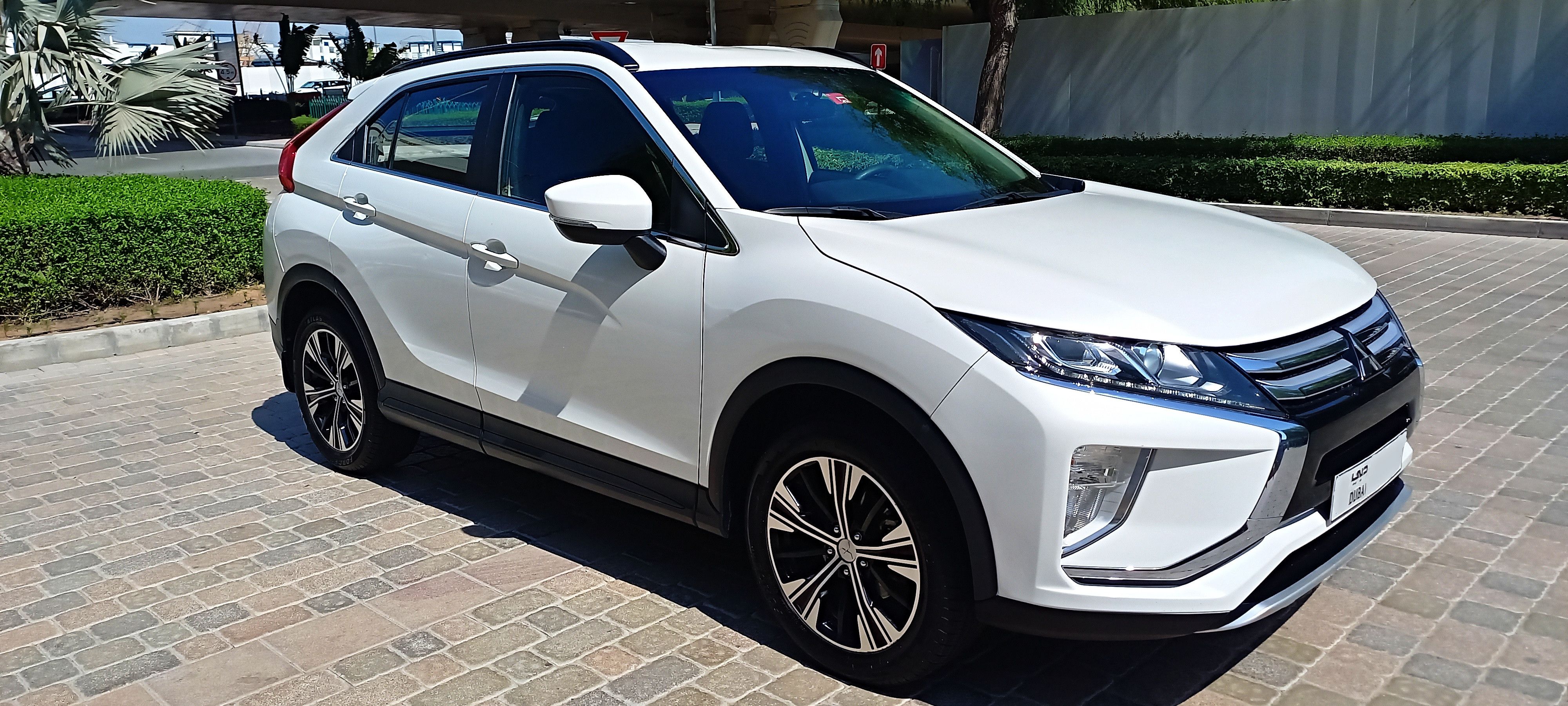 MITSUBISHI ECLIPSE CROSS M-LINE 2018 GCC (ACCIDENT FREE ORIGINAL PAINT)