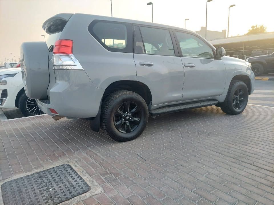 2011 Toyota Prado