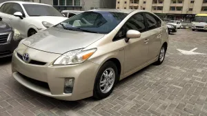 2010 Toyota Prius in dubai