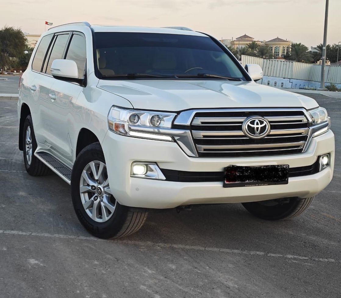 2017 Toyota Land Cruiser in dubai