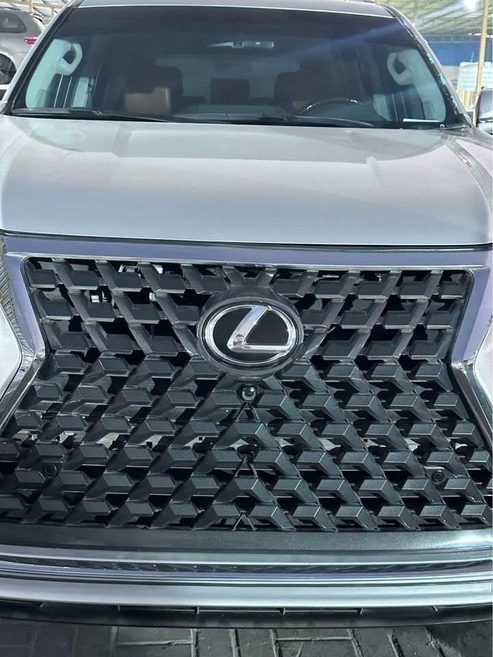 2019 Lexus GX in dubai