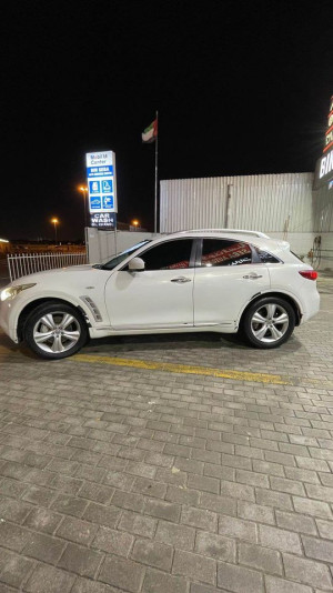 2010 Infiniti FX35