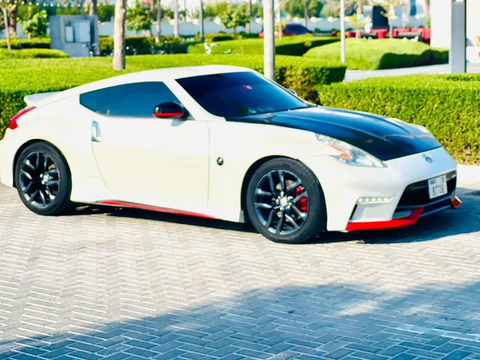 2017 Nissan 370Z in dubai