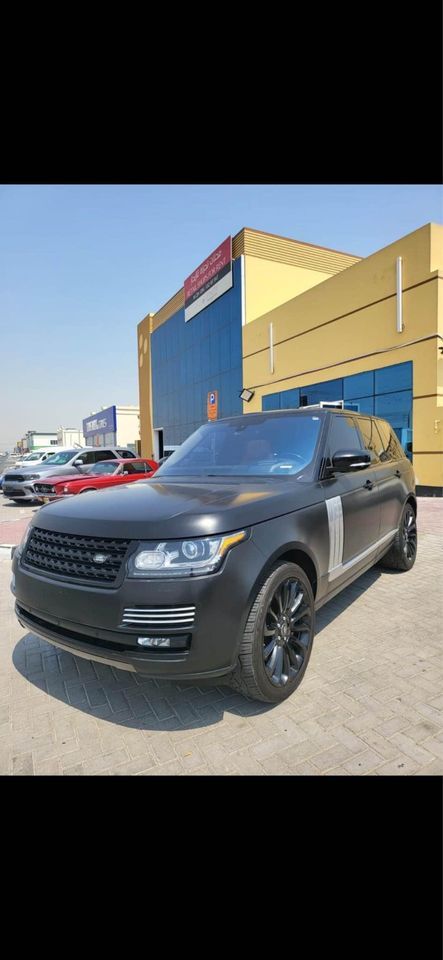 2016 Land Rover Range Rover in dubai