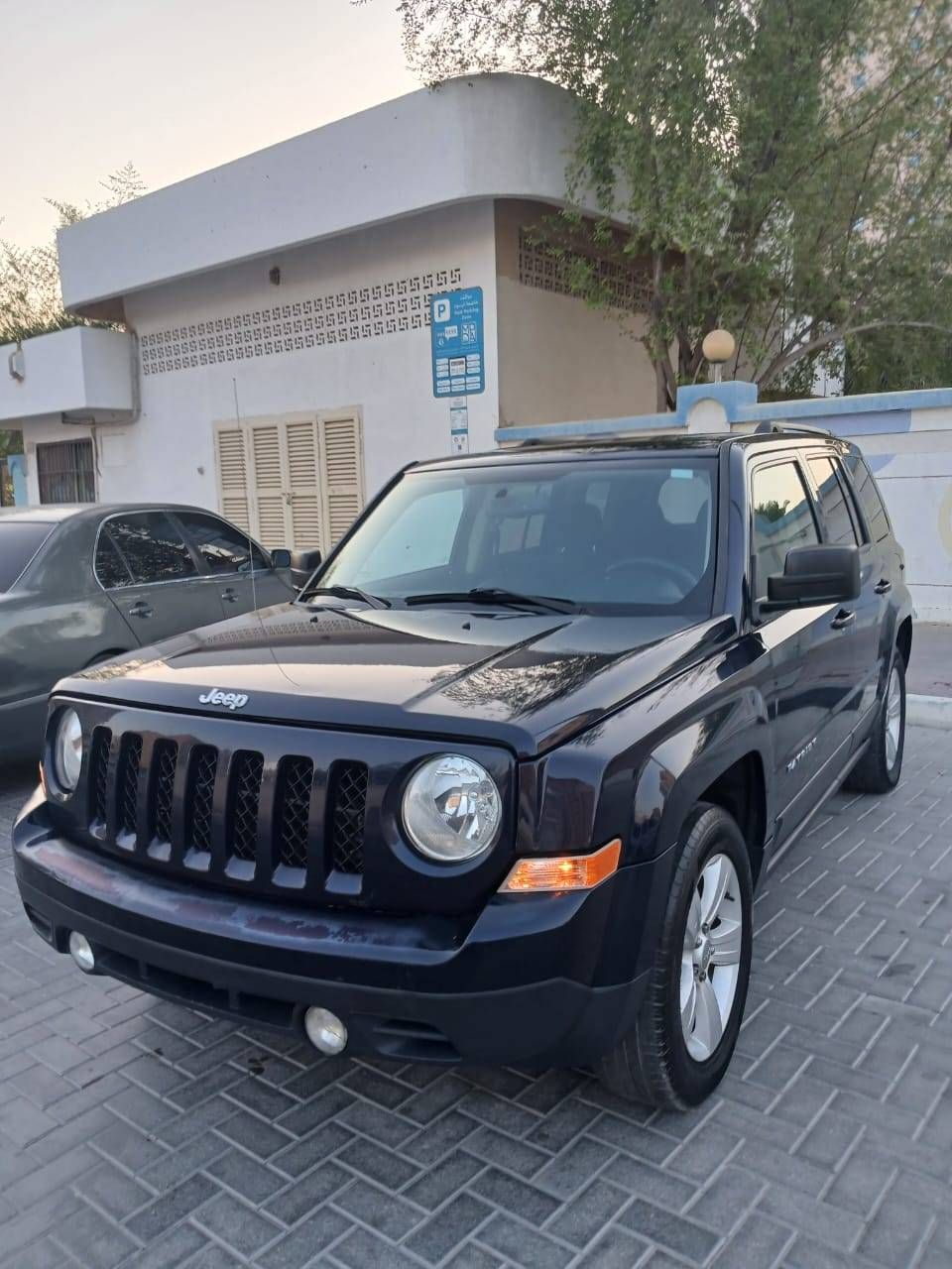 2016 Jeep Cherokee in dubai