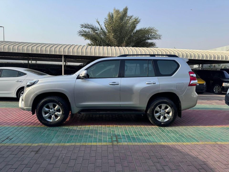 Toyota Prado TXL V6 2012 Gcc full options