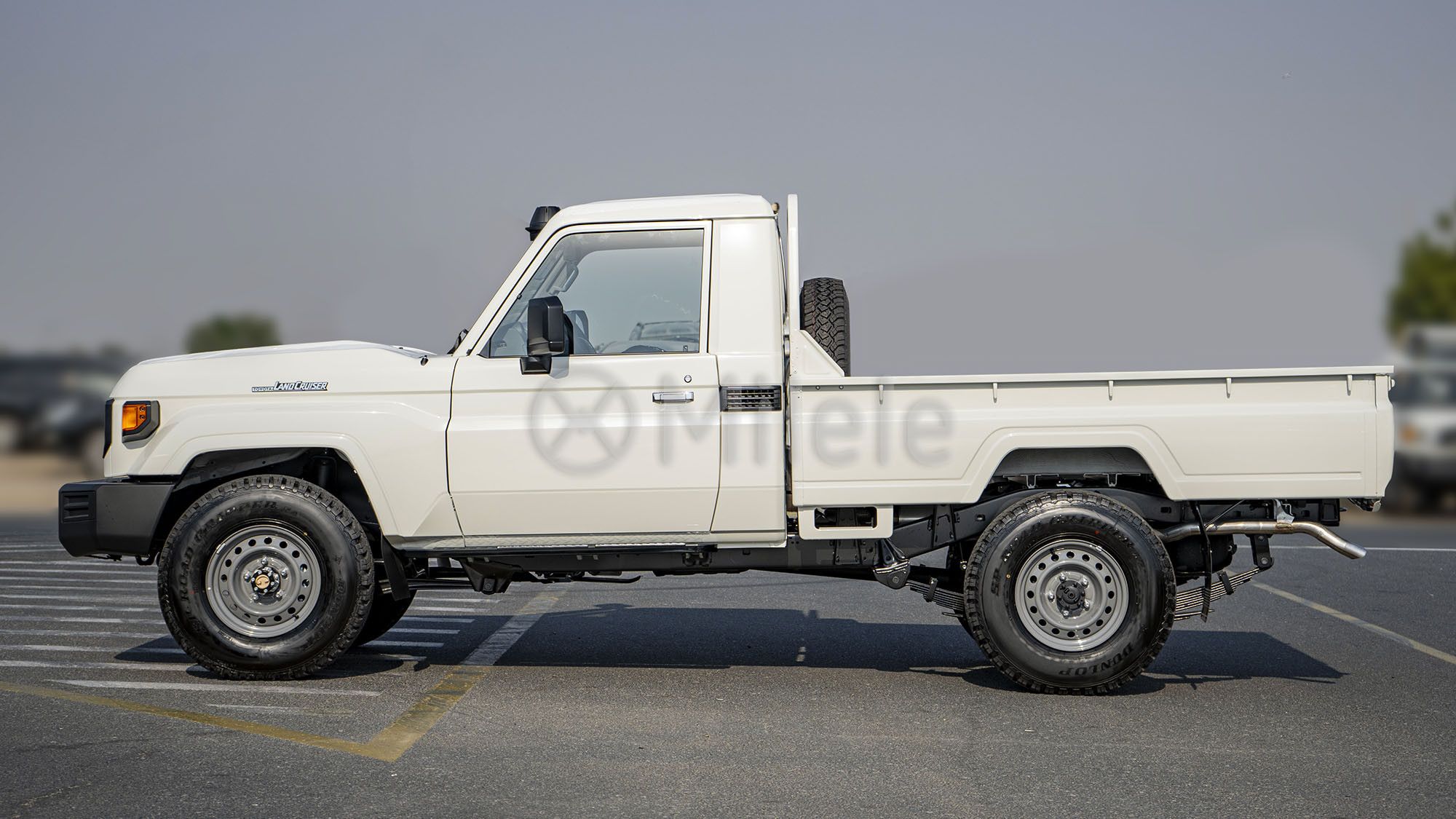 2024 Toyota Land Cruiser Pickup