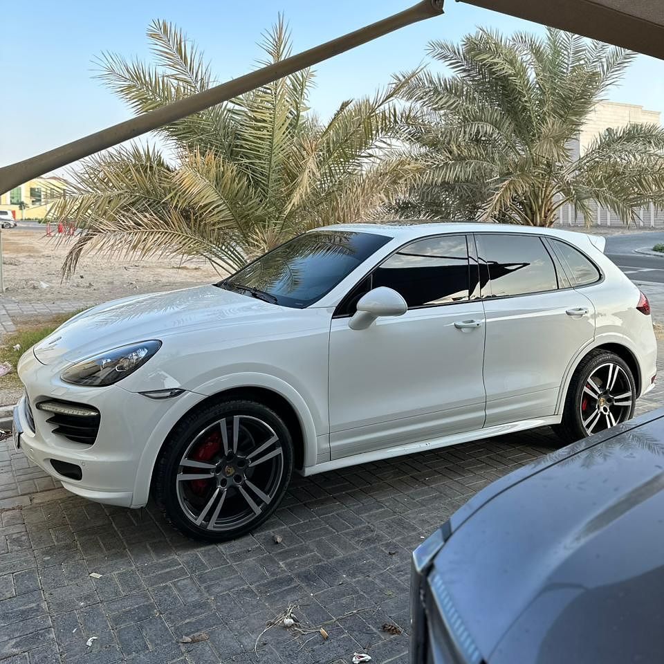 2014 Porsche Cayenne in dubai