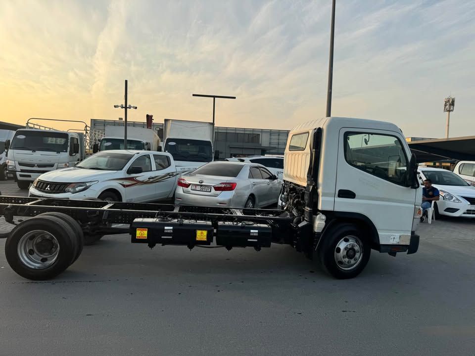 2021 Mitsubishi Canter