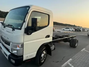 2021 Mitsubishi Canter