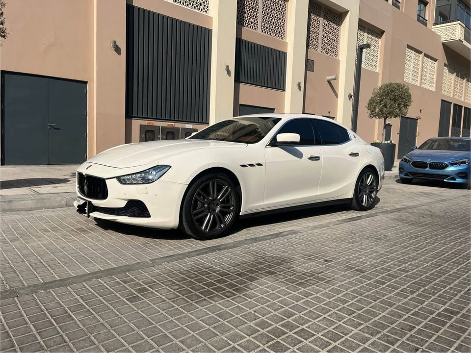 2016 Maserati Ghibli I in dubai