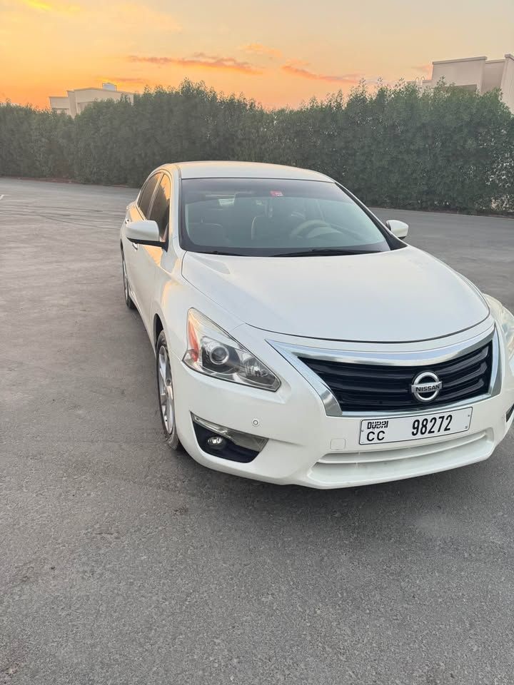 2013 Nissan Altima in dubai