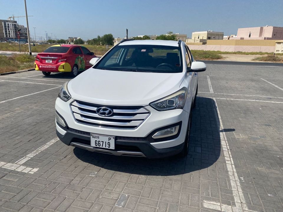 2015 Hyundai Santa Fe in dubai