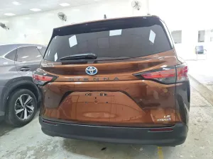 2021 Toyota Sienna