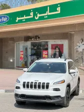 2017 Jeep Cherokee in dubai