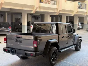 2023 Jeep Gladiator