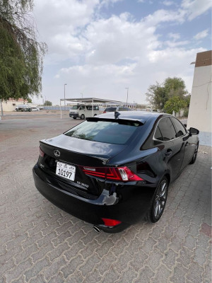 2016 Lexus IS