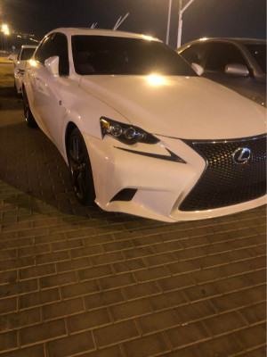 2016 Lexus IS