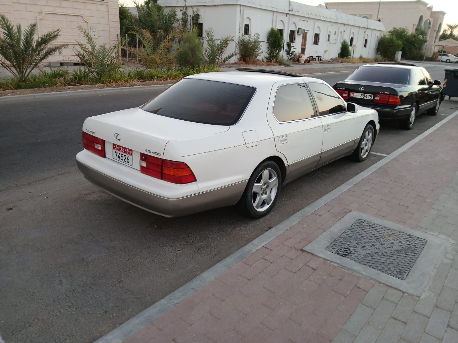 1999 Lexus LS 400