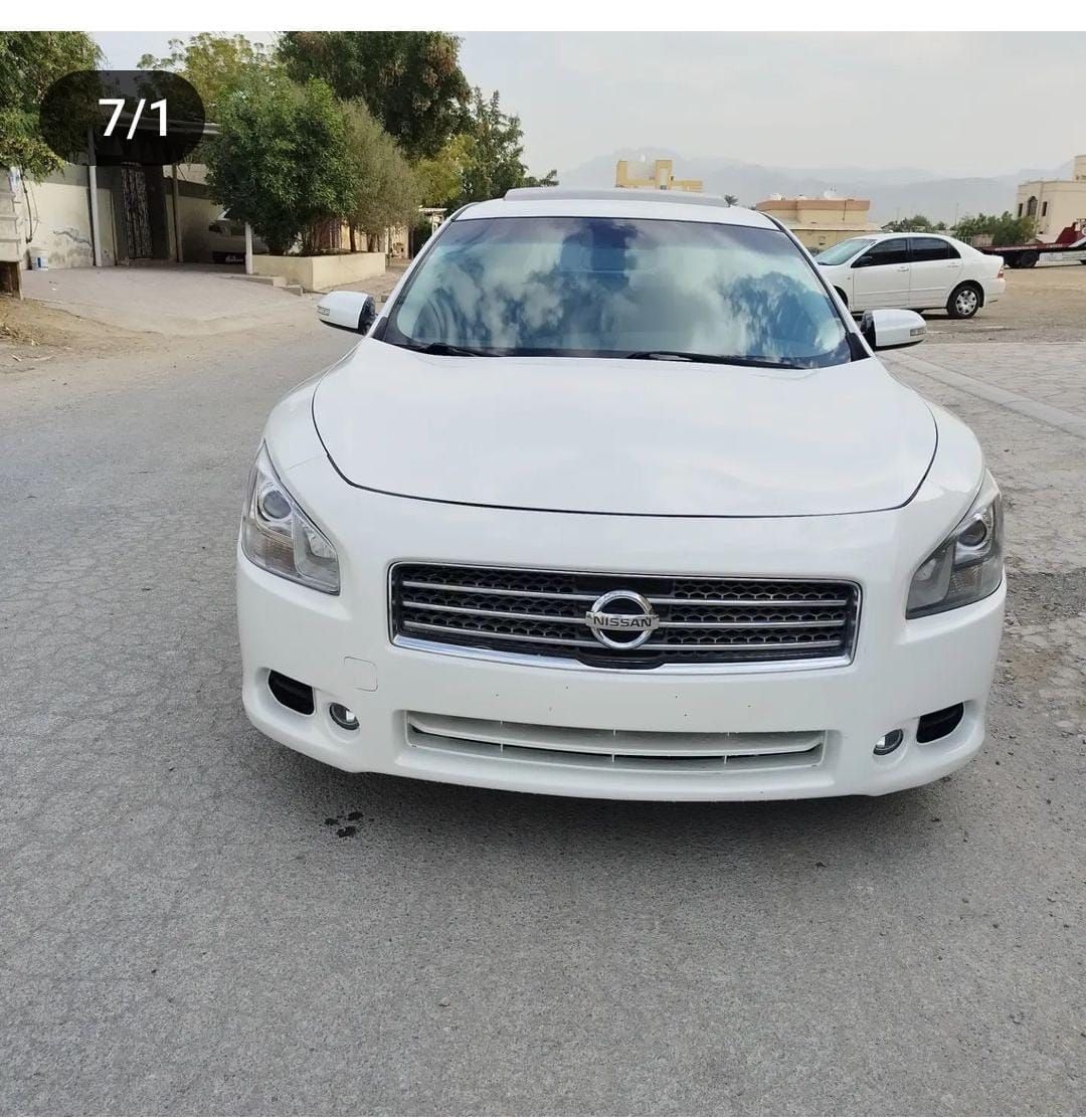 2014 Nissan Maxima in dubai