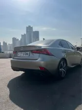 2017 Lexus IS