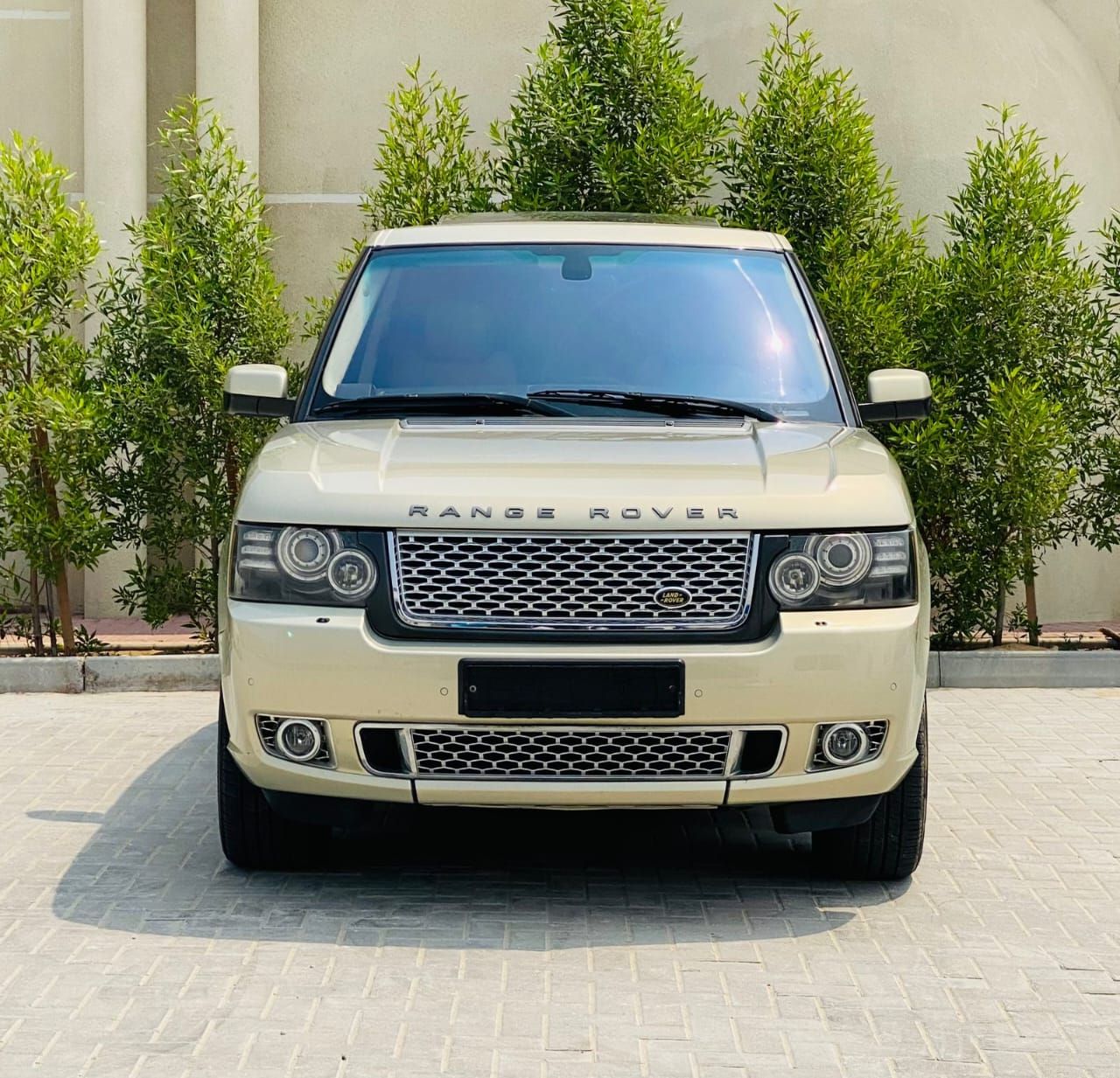 2008 Land Rover Range Rover in dubai