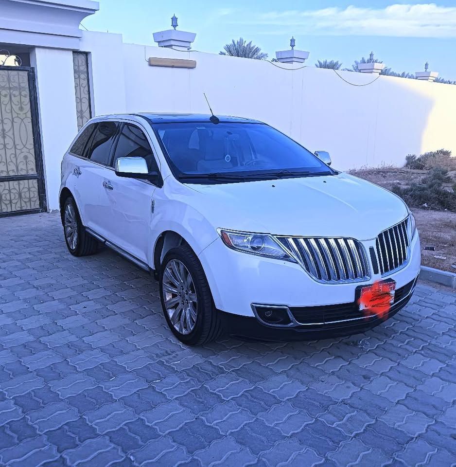 2011 Lincoln MKX in dubai