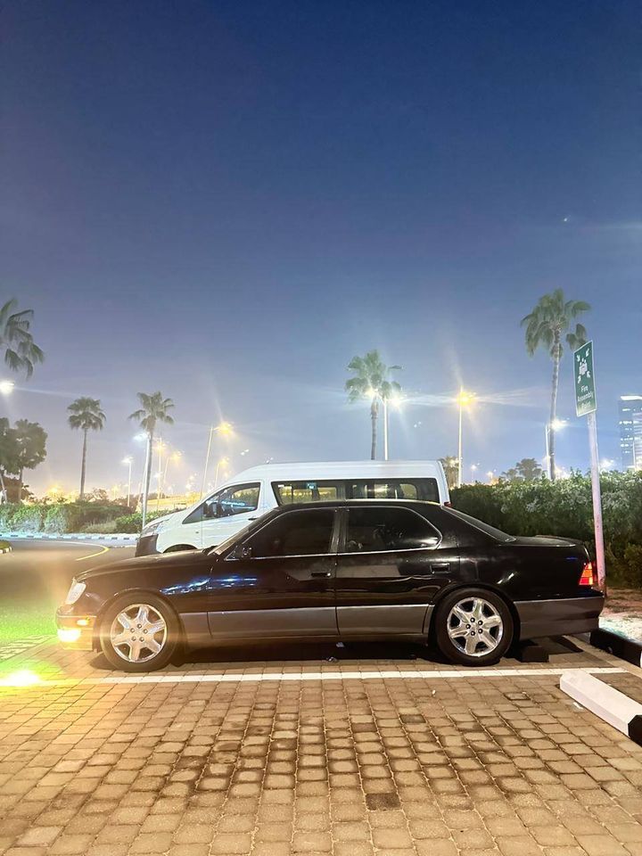 1999 Lexus LS 400 in dubai