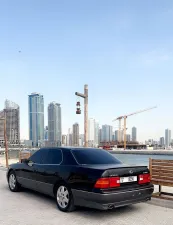 1999 Lexus LS 400