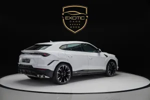 2023 Lamborghini URUS