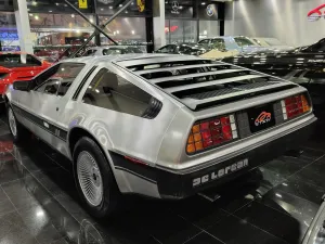 1981 DeLorean DMC-12