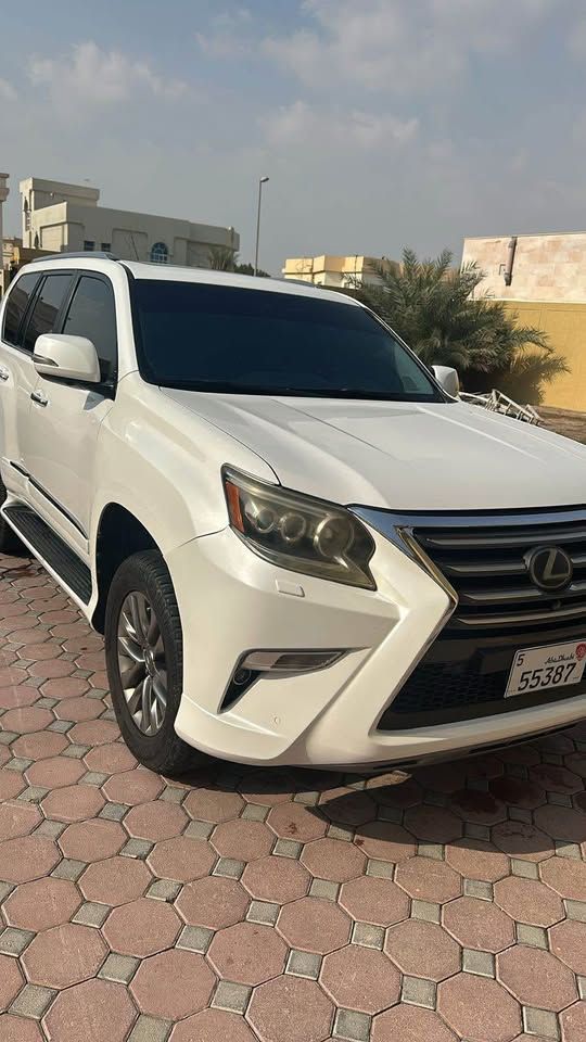 2014 Lexus GX in dubai