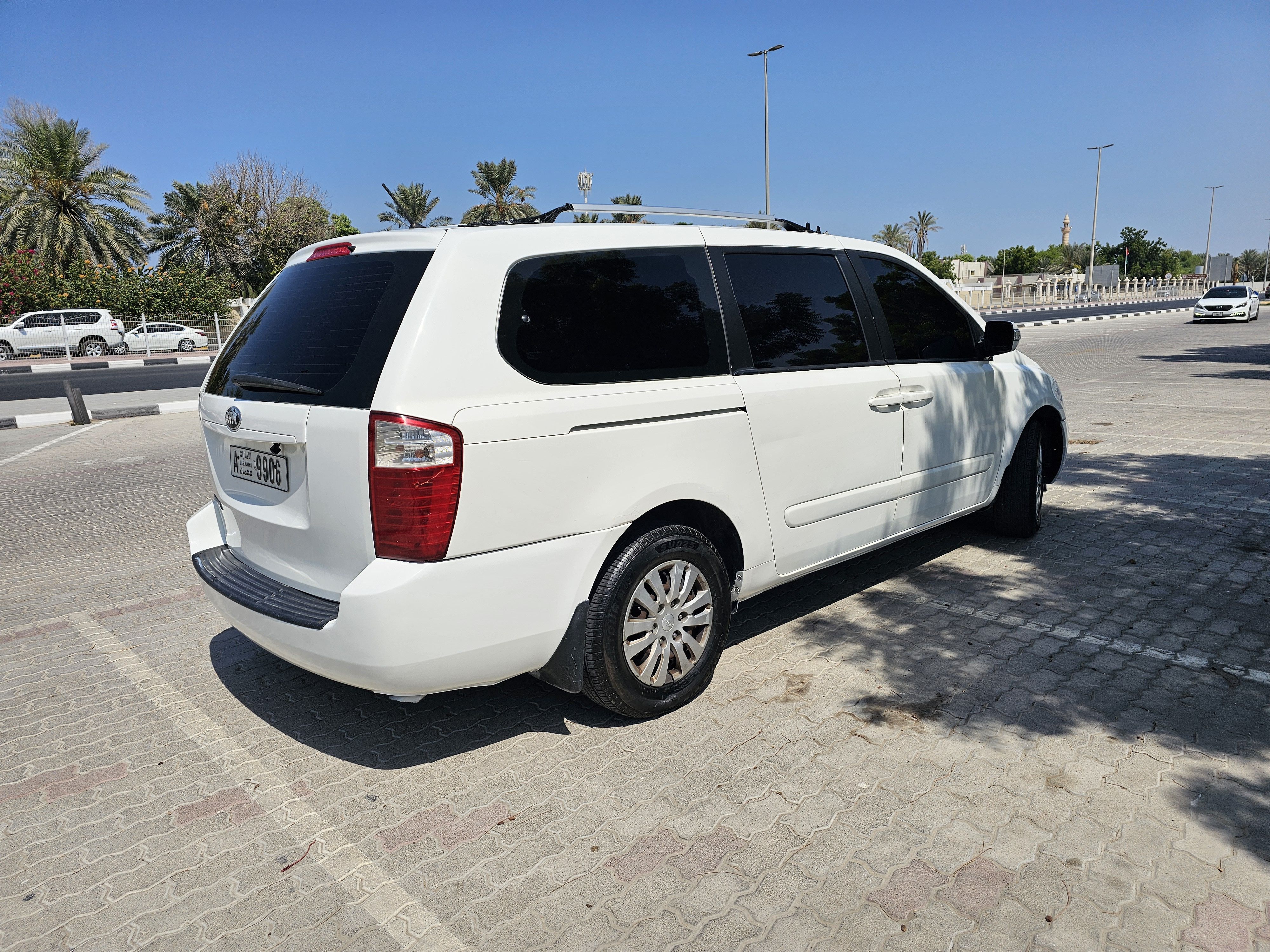 2014 Kia Carnival