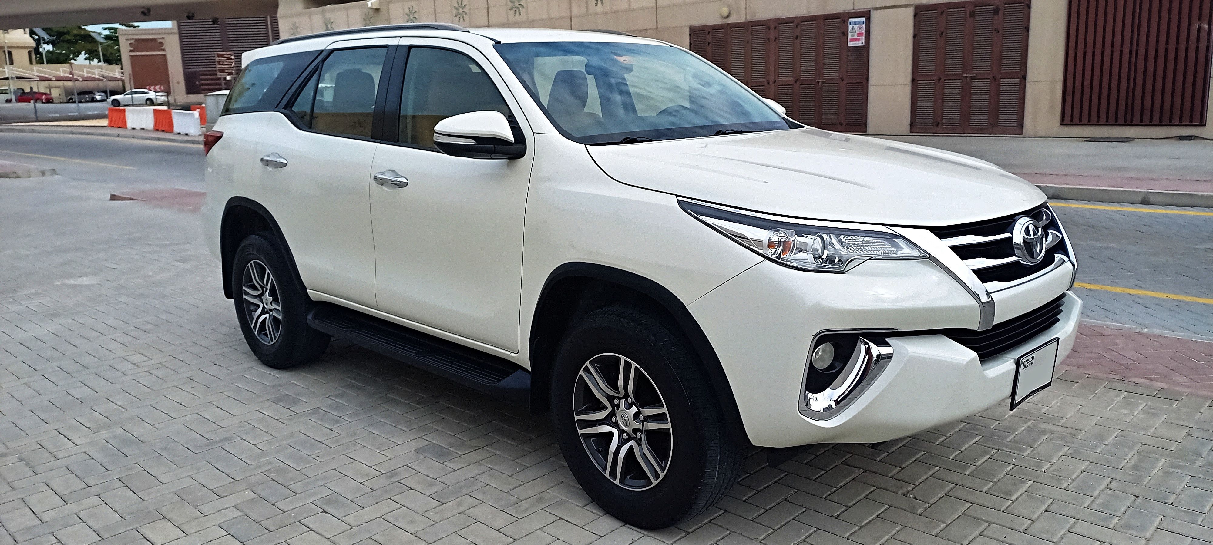 TOYOTA FORTUNER EXR 2016 GCC 4WD 7 SEATER 2.7 (ACCIDENT FREE PERFECT CONDITION)