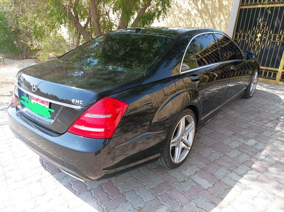 2011 Mercedes-Benz S-Class