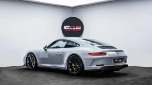 2018 Porsche 911 Carrera