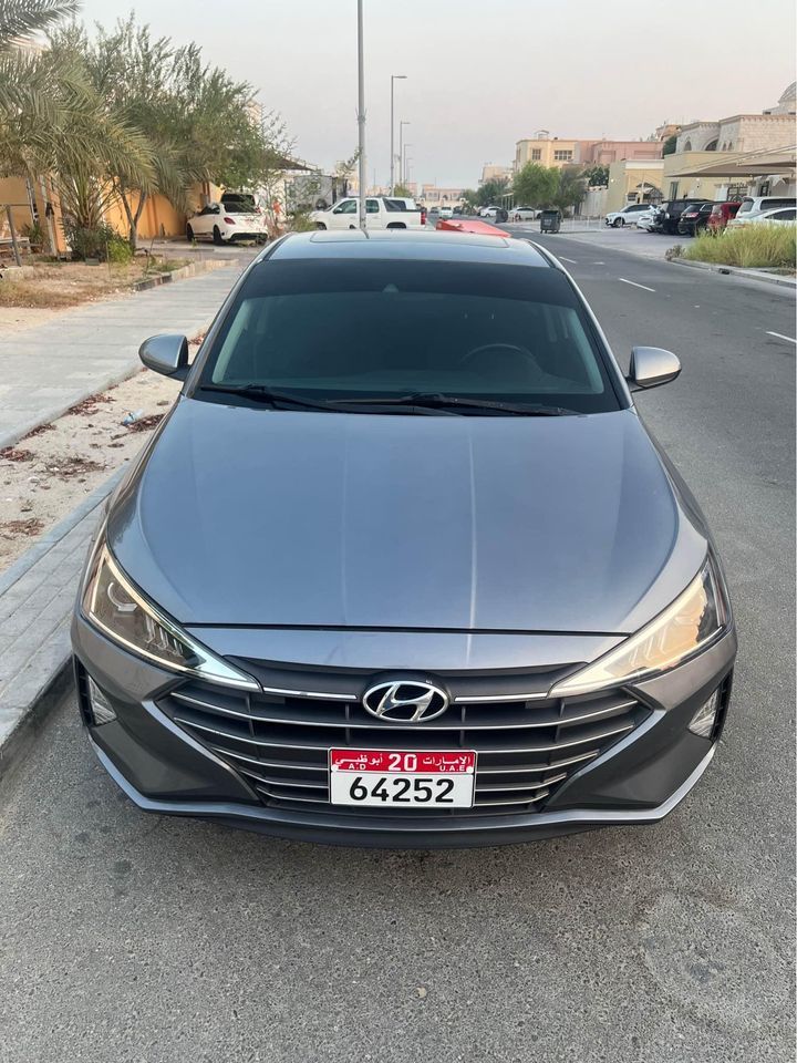 2019 Hyundai Elentra in dubai