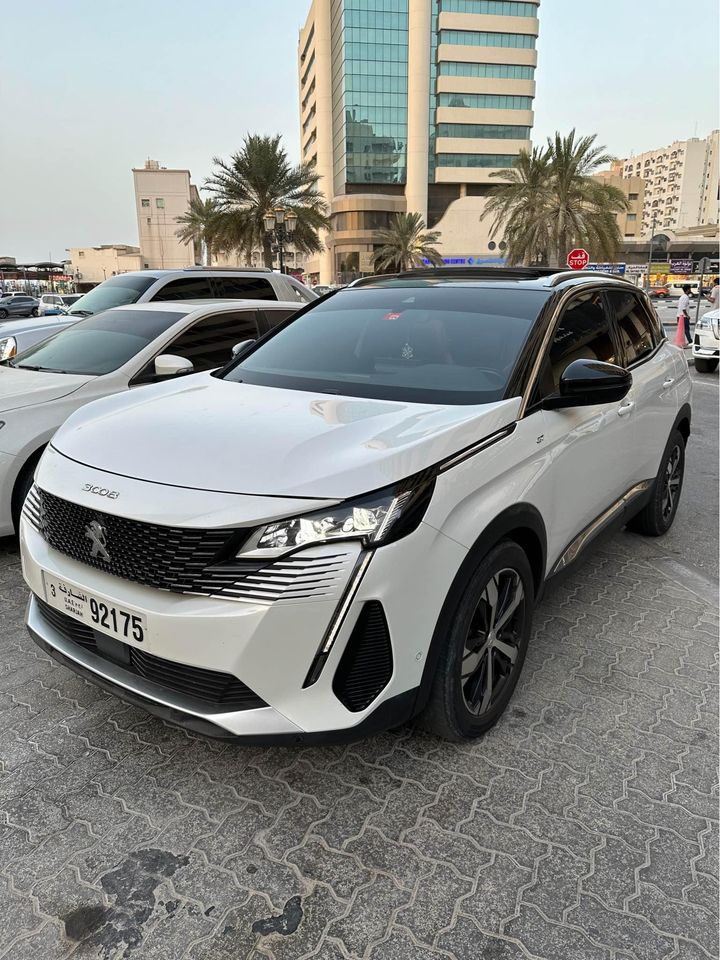 2022 Peugeot 3008 in dubai