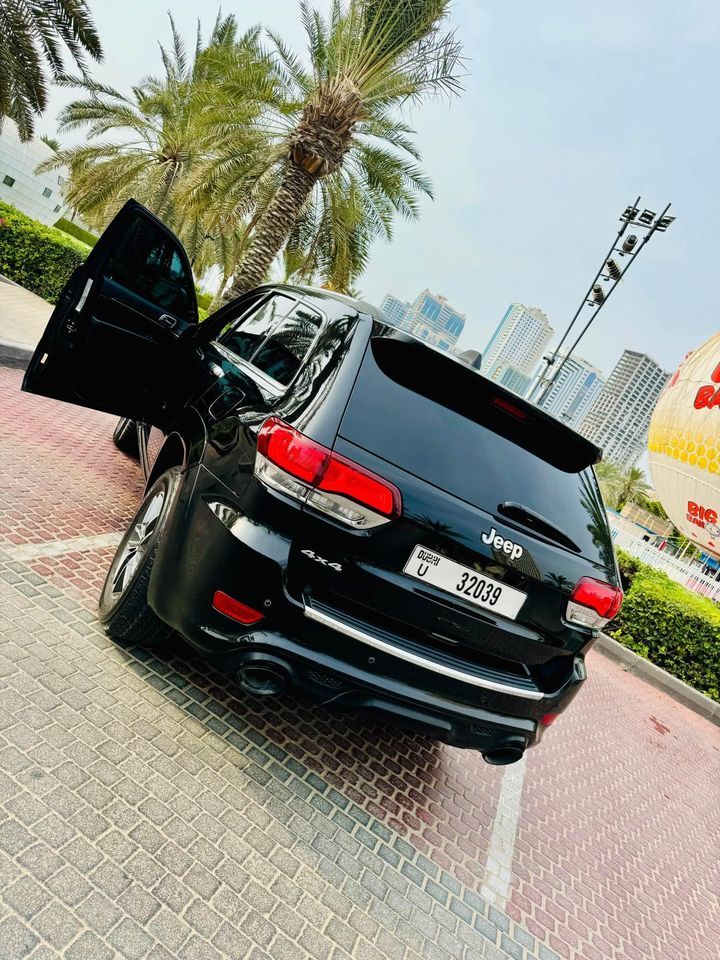 2020 Jeep Grand Cherokee