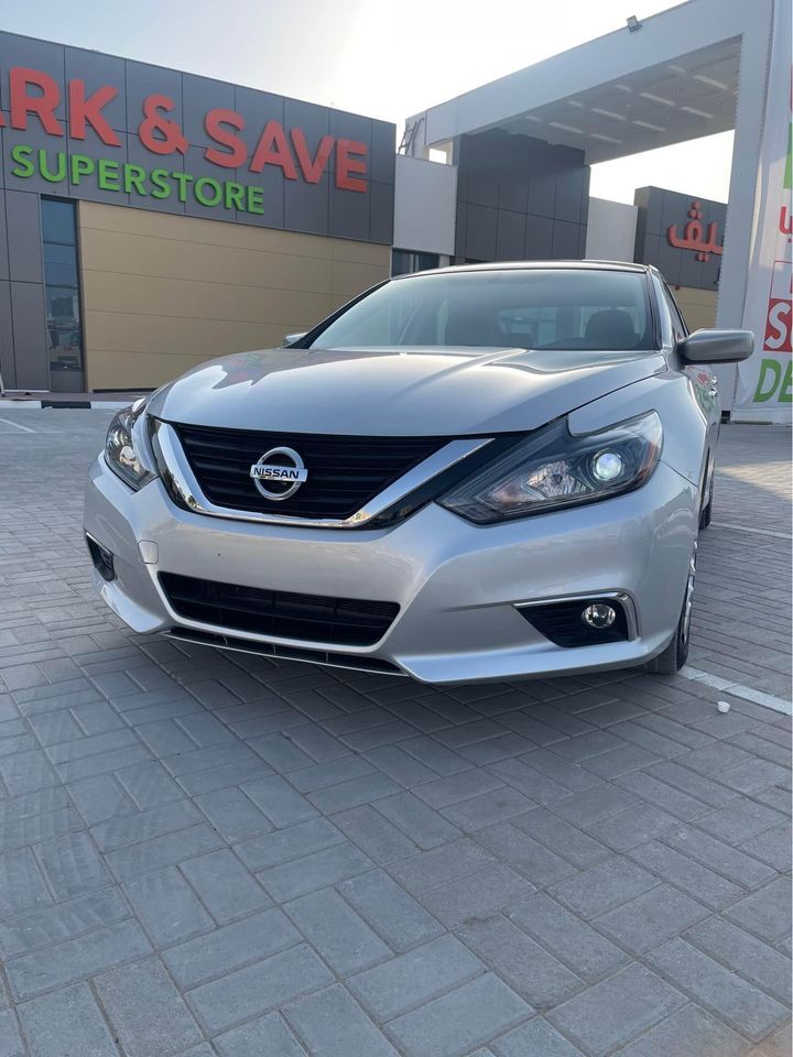 2017 Nissan Altima in dubai