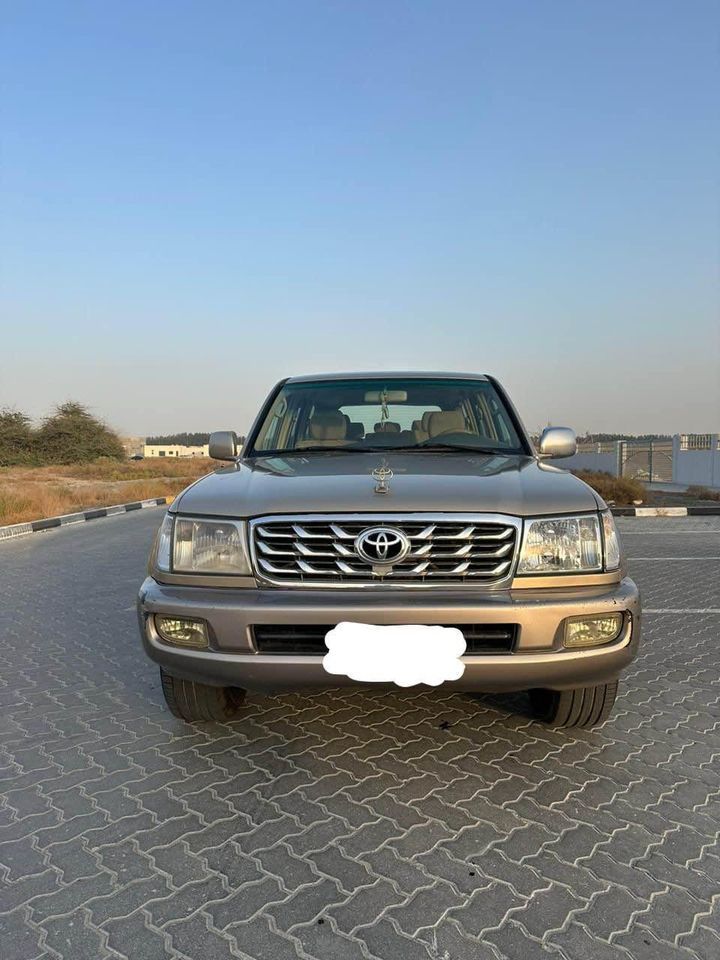 2005 Toyota Land Cruiser in dubai