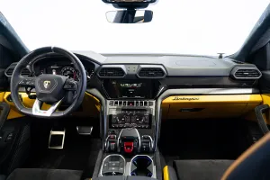 2022 Lamborghini URUS