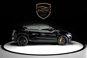 2022 Lamborghini URUS