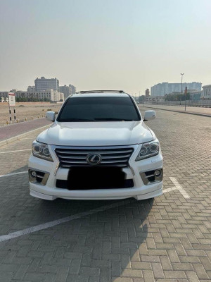 2014 Lexus LX 570 in dubai